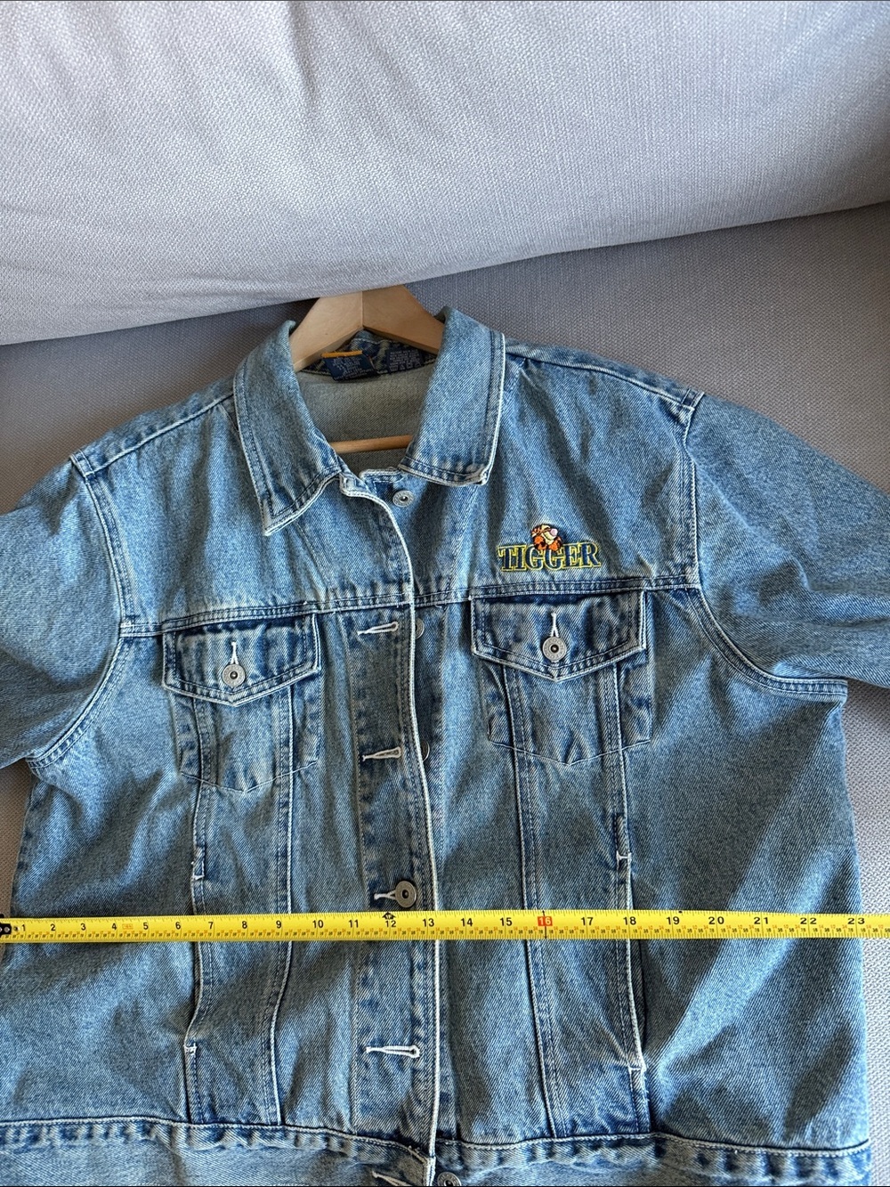 Vintage Disney Tiger Light Wash Denim Jacket  Embroidered Label Size 2X - Picture 8 of 10